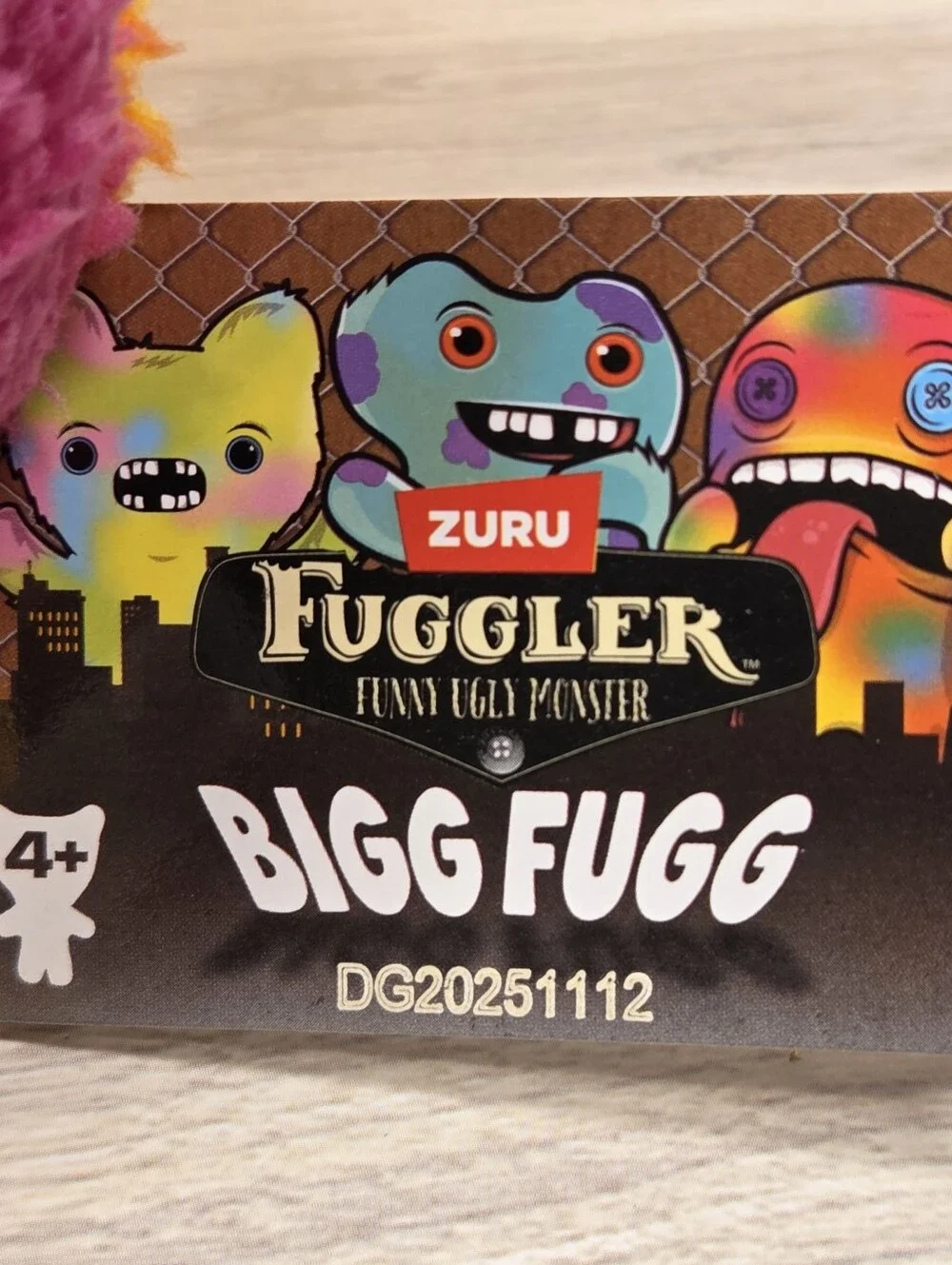 ZURU Fugglers Bigg Fuggs - Big Funny Ugly Monster Plush - 17 inches (Old Tooth)